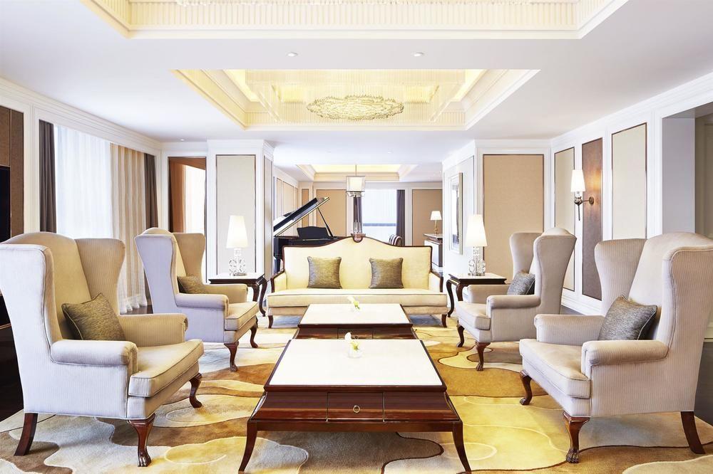 Sheraton Grand Zhengzhou Hotel Екстериор снимка