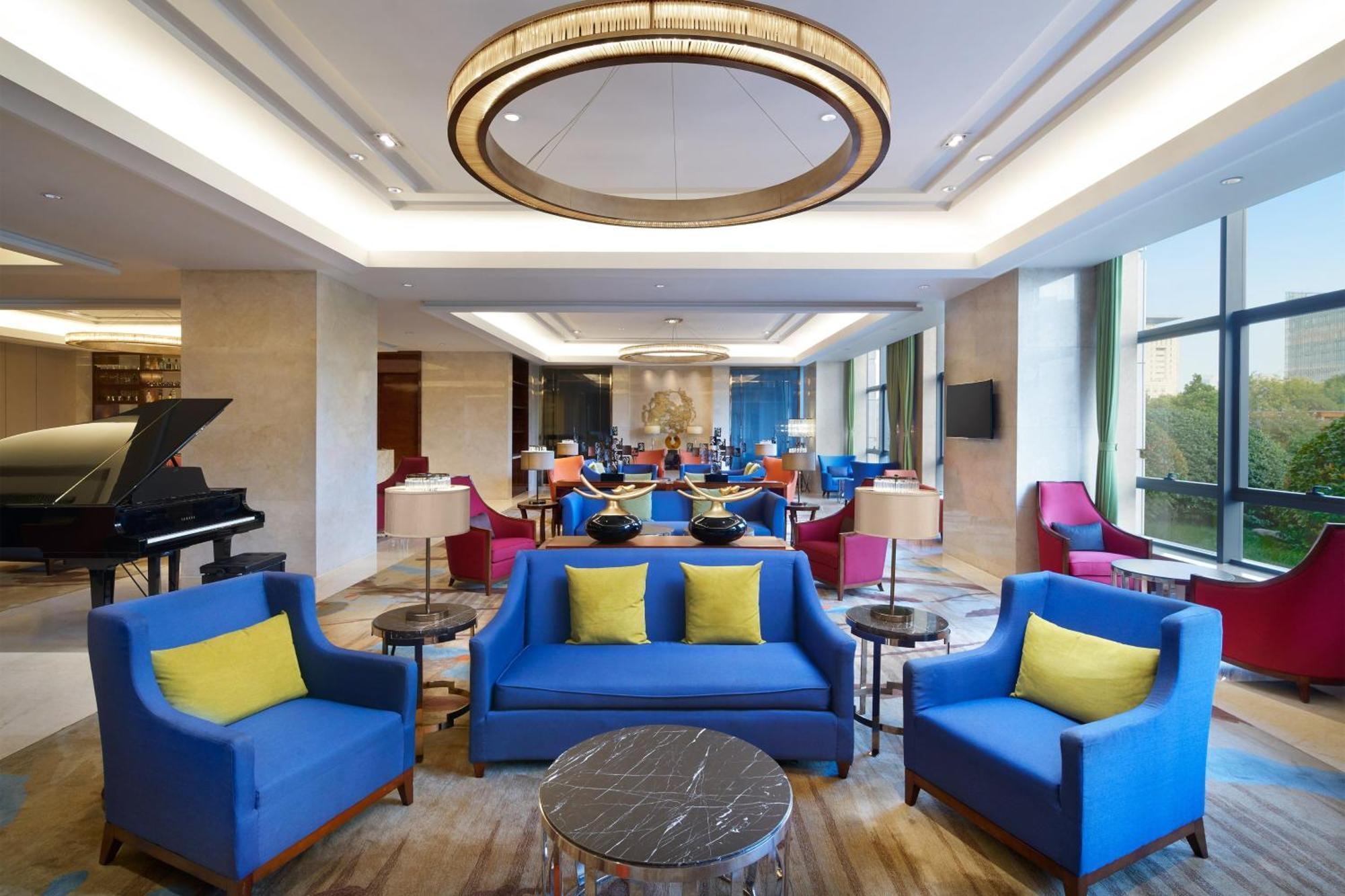 Sheraton Grand Zhengzhou Hotel Екстериор снимка