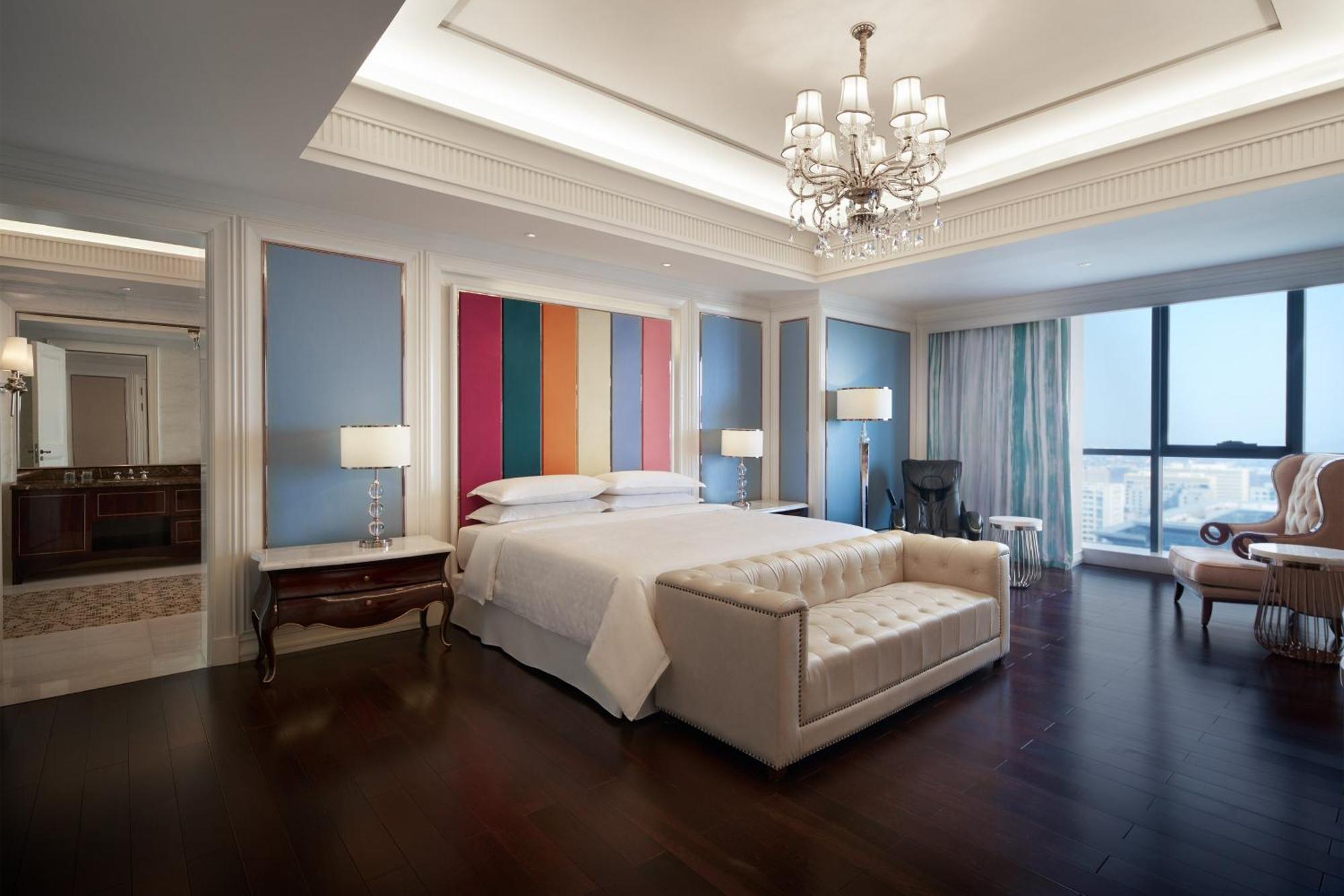 Sheraton Grand Zhengzhou Hotel Екстериор снимка